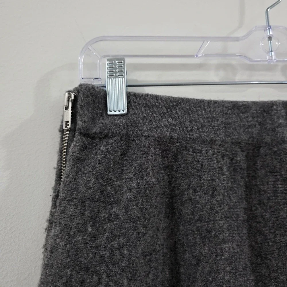 Tahari mini skirt